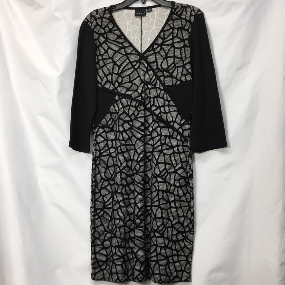 Tribal Women’s Black and White Abstract Pattern Dress 3/4 Sleeve Size 4 Like-NEW